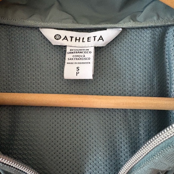 Athleta Women's Drip Drop Hooded Rain Jacket - Picture 6 of 7